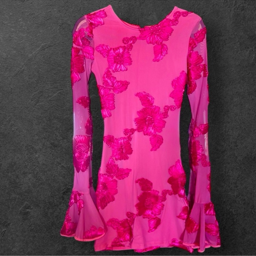 Limited Fuchsia Satin Pink 3D Inlay
Bodycon Fit & Flare Mini Dress
$98 $159